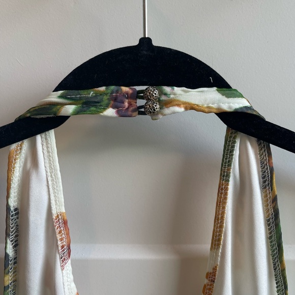 Floral Halter Romper with High to low skirt - Picture 3 of 4